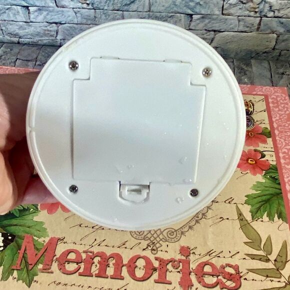 Pineapple Shaped Neon Night Light AA Battery Operated Tropical Room Decor - Picture 7 of 8